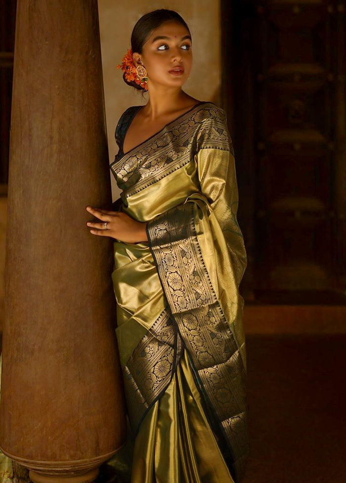 Green Kanjivaram Silk Saree Without Blouse Piece - Indian Silk House Agencies