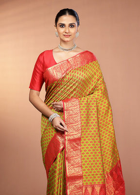 Green Cotton Saree With Blouse Piece