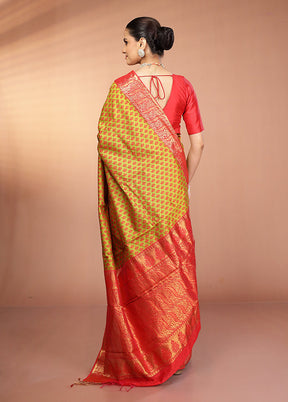 Green Cotton Saree With Blouse Piece