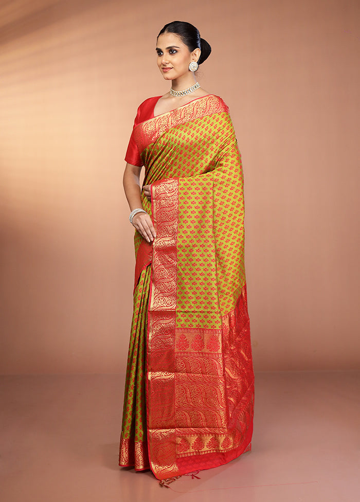 Green Cotton Saree With Blouse Piece