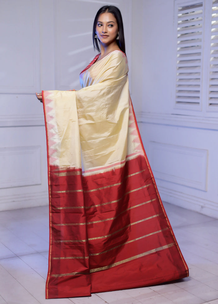 Cream Kanjivaram Silk Saree With Blouse Piece