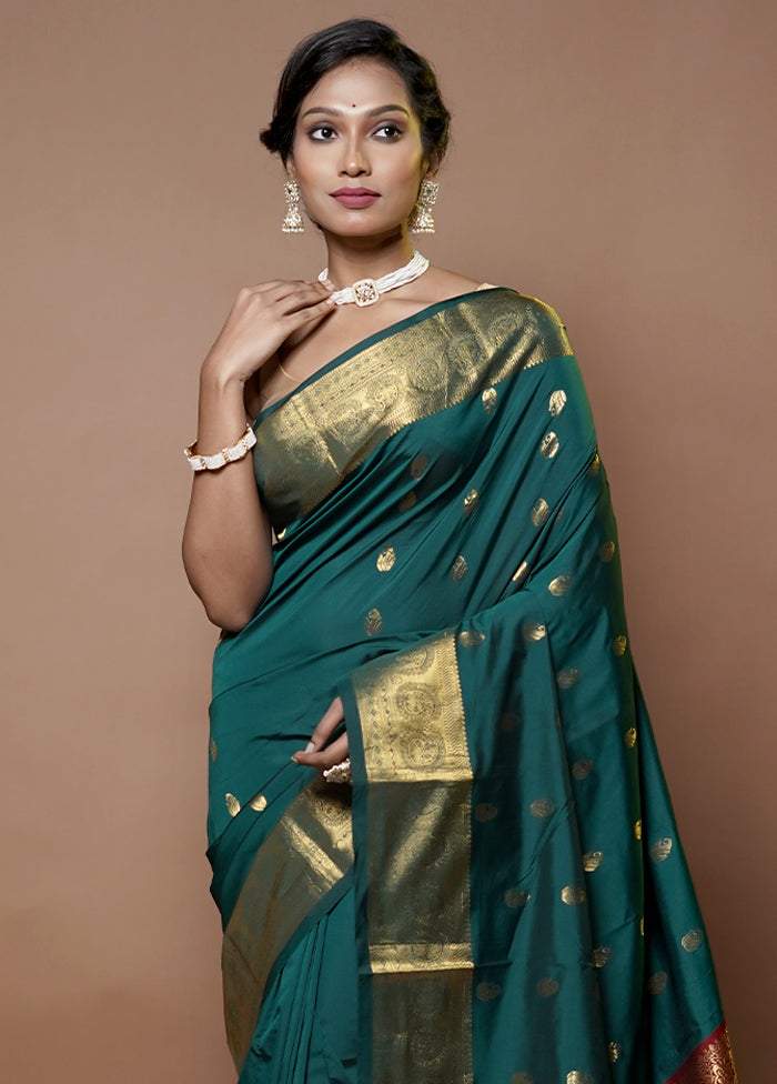 Green Kanjivaram Silk Saree With Blouse Piece