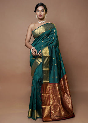 Green Kanjivaram Silk Saree With Blouse Piece