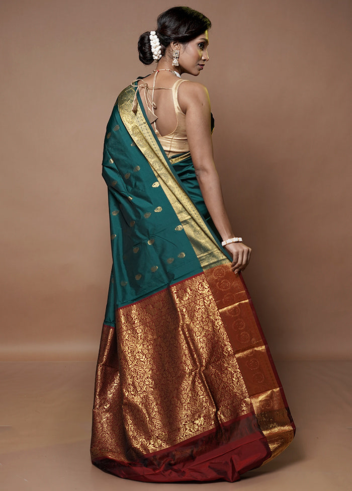 Green Kanjivaram Silk Saree With Blouse Piece