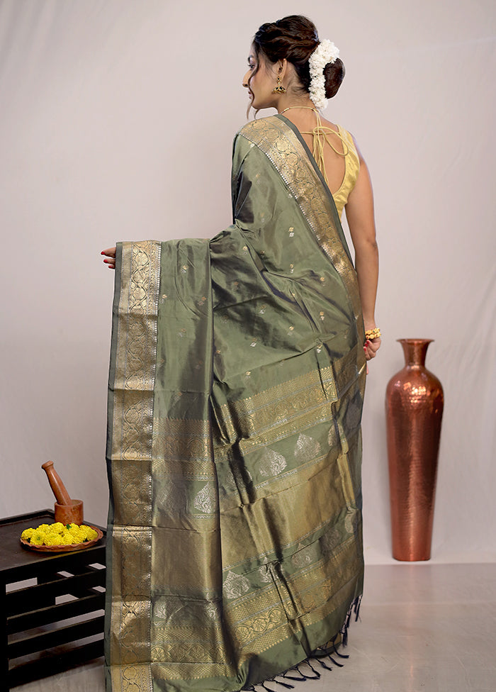 Green Kanjivaram Silk Saree With Blouse Piece - Indian Silk House Agencies