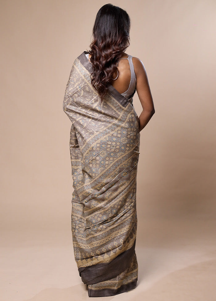 Grey Handloom Tussar Pure Silk Saree With Blouse Piece