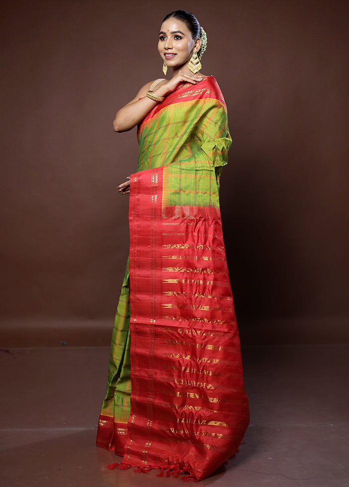 Green Gadwal Pure Silk Saree Without Blouse Piece