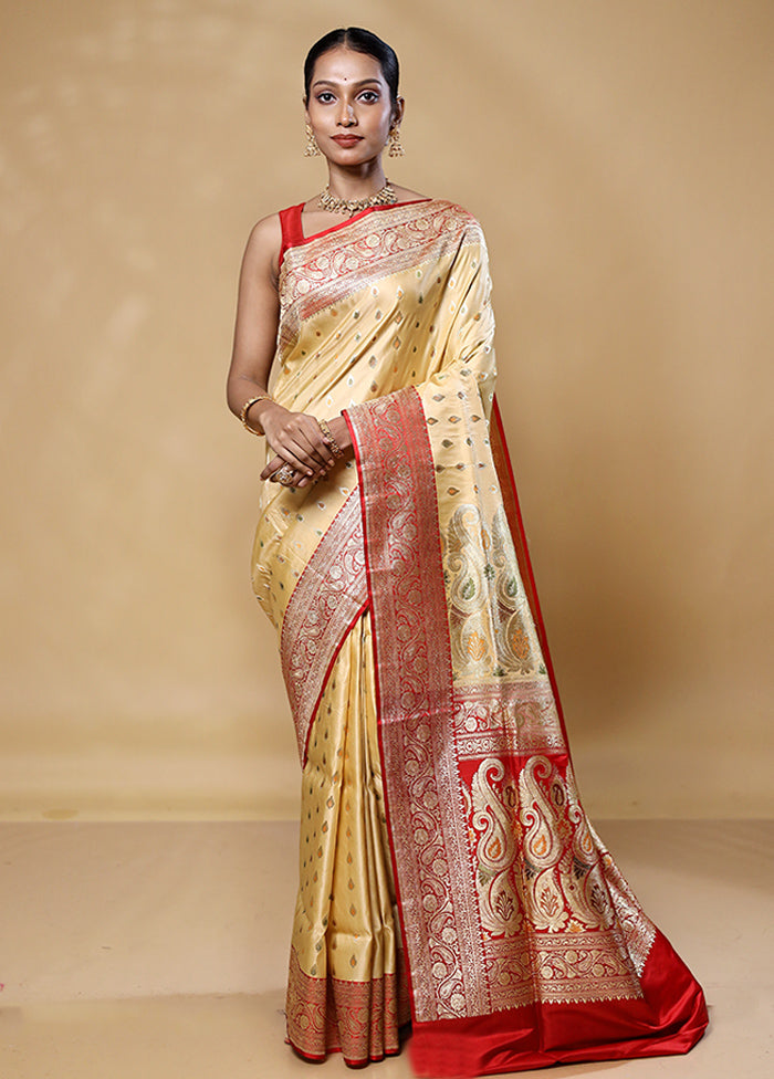 Yellow Handloom Banarasi Pure Silk Saree With Blouse Piece