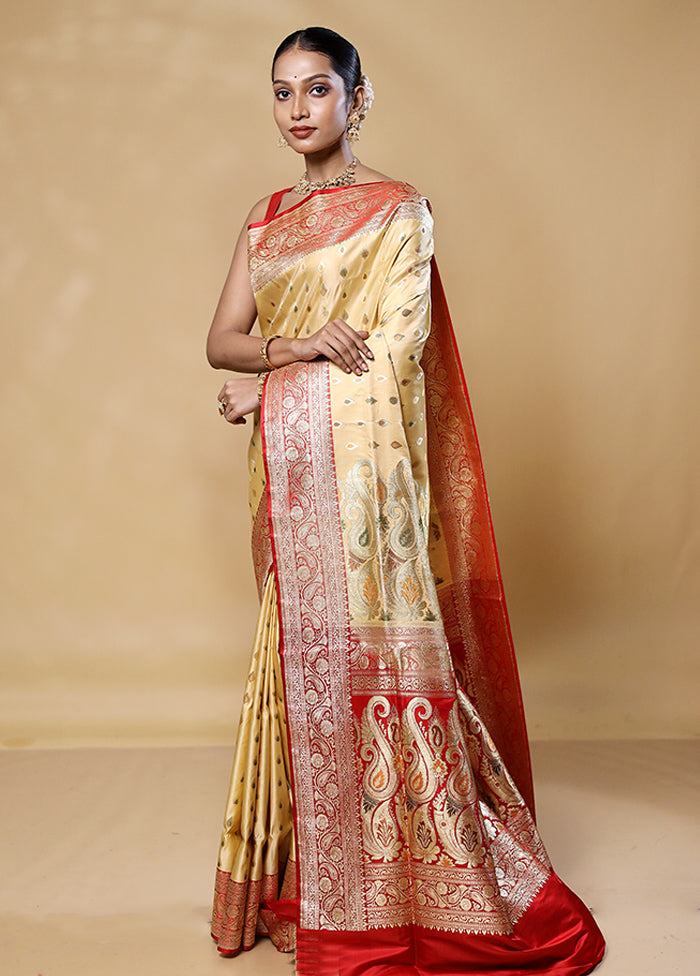 Yellow Handloom Banarasi Pure Silk Saree With Blouse Piece