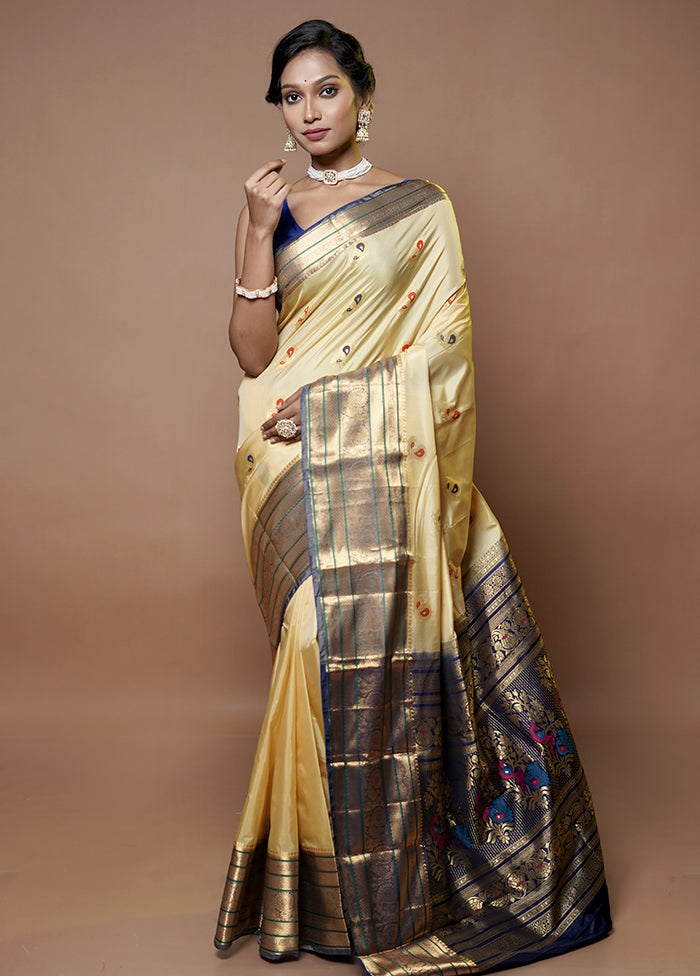 Yellow Handloom Kanjivaram Pure Silk Saree With Blouse Piece