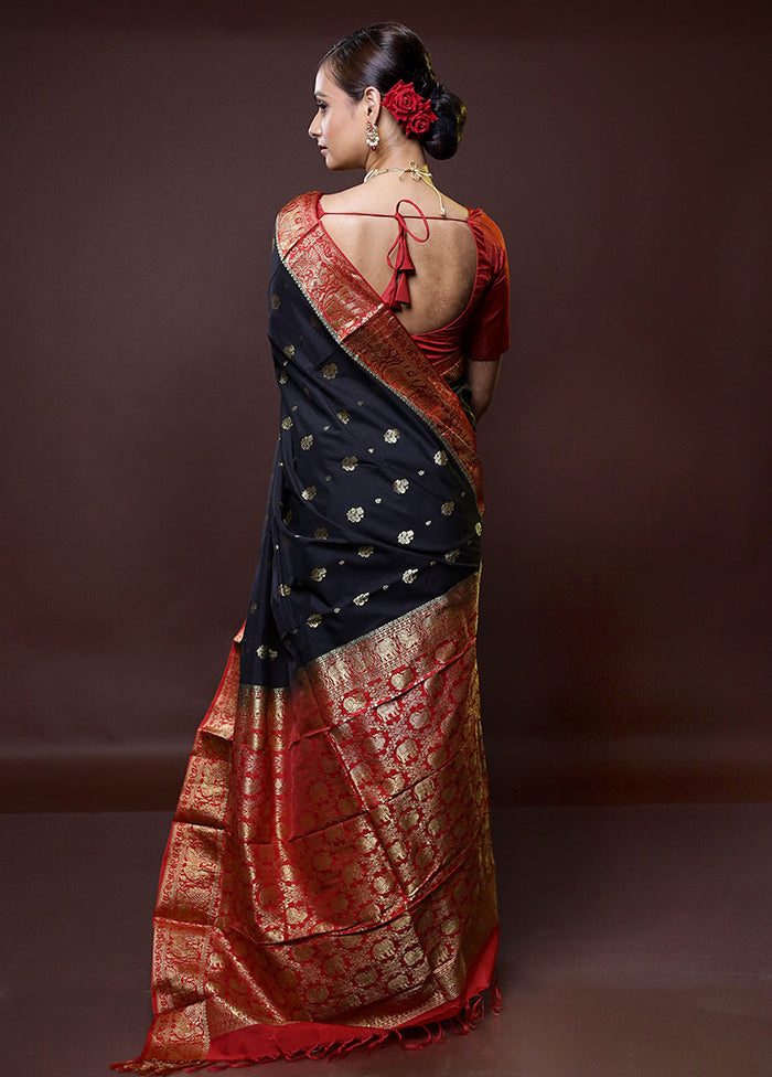 Black Kanjivaram Silk Saree With Blouse Piece