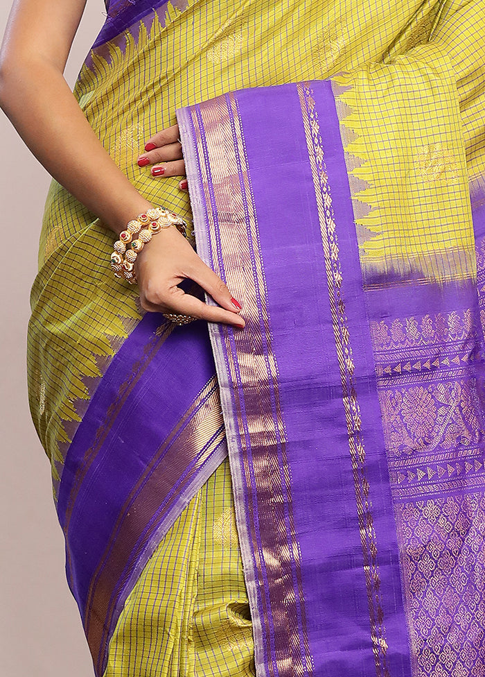 Green Gadwal Pure Silk Saree Without Blouse Piece - Indian Silk House Agencies