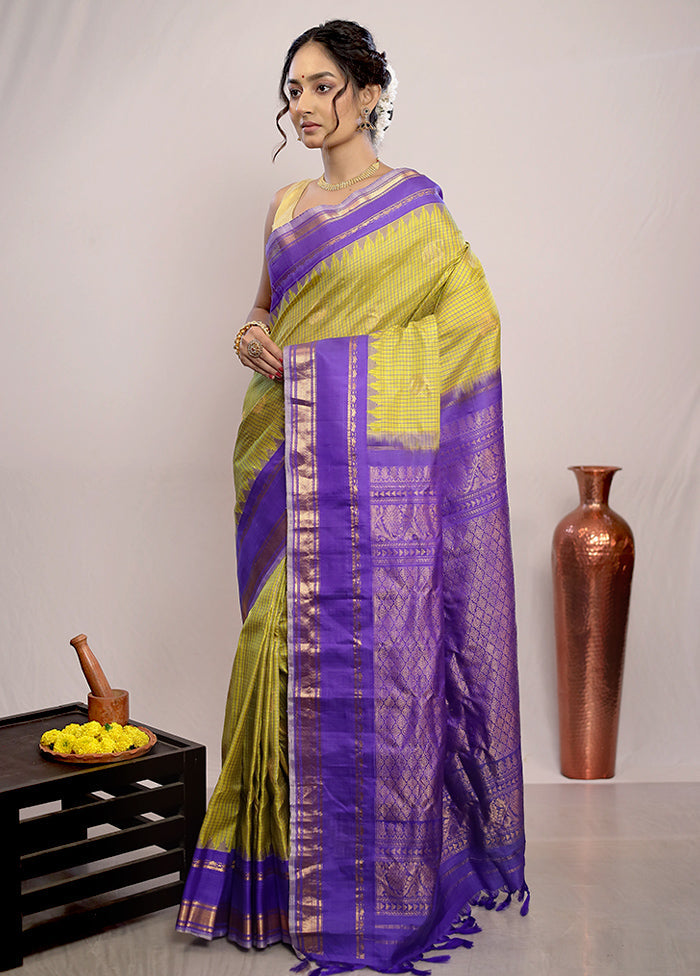 Green Gadwal Pure Silk Saree Without Blouse Piece - Indian Silk House Agencies