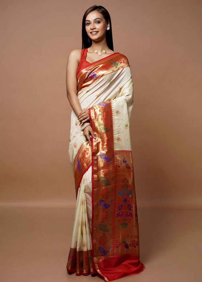 White Kanjivaram Silk Saree With Blouse Piece