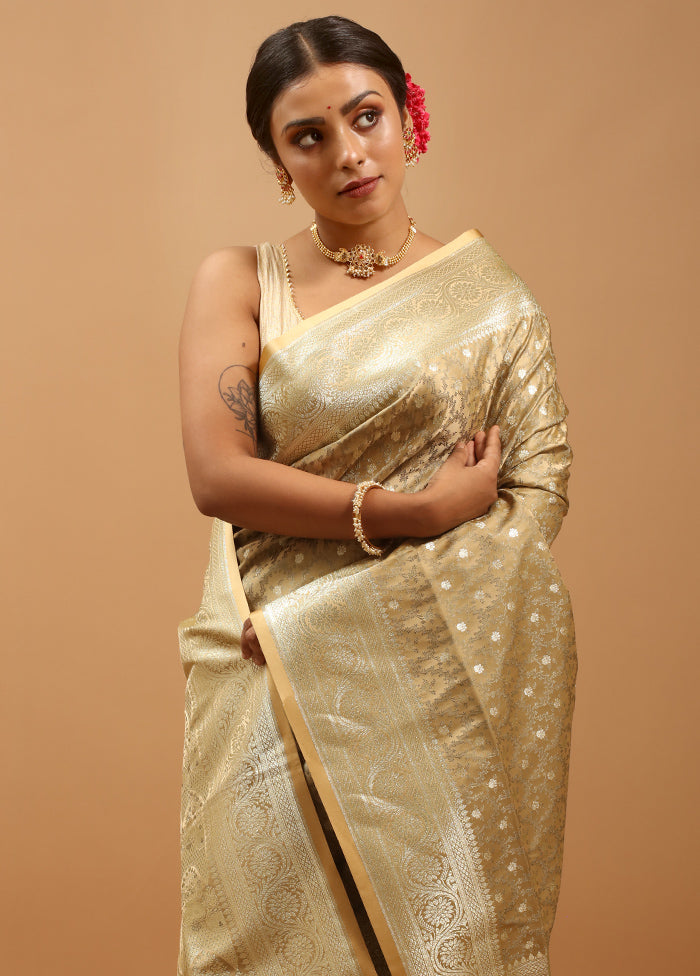 Cream Tanchoi Silk Saree With Blouse Piece