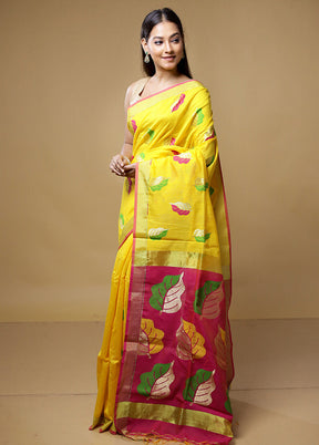 Yellow Matka Silk Saree With Blouse Piece