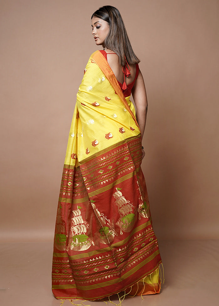 Yellow Matka Silk Saree With Blouse Piece