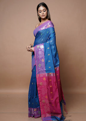 Blue Matka Silk Saree With Blouse Piece