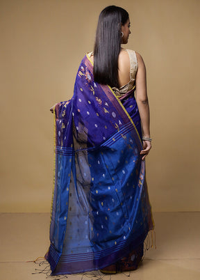 Blue Matka Silk Saree With Blouse Piece