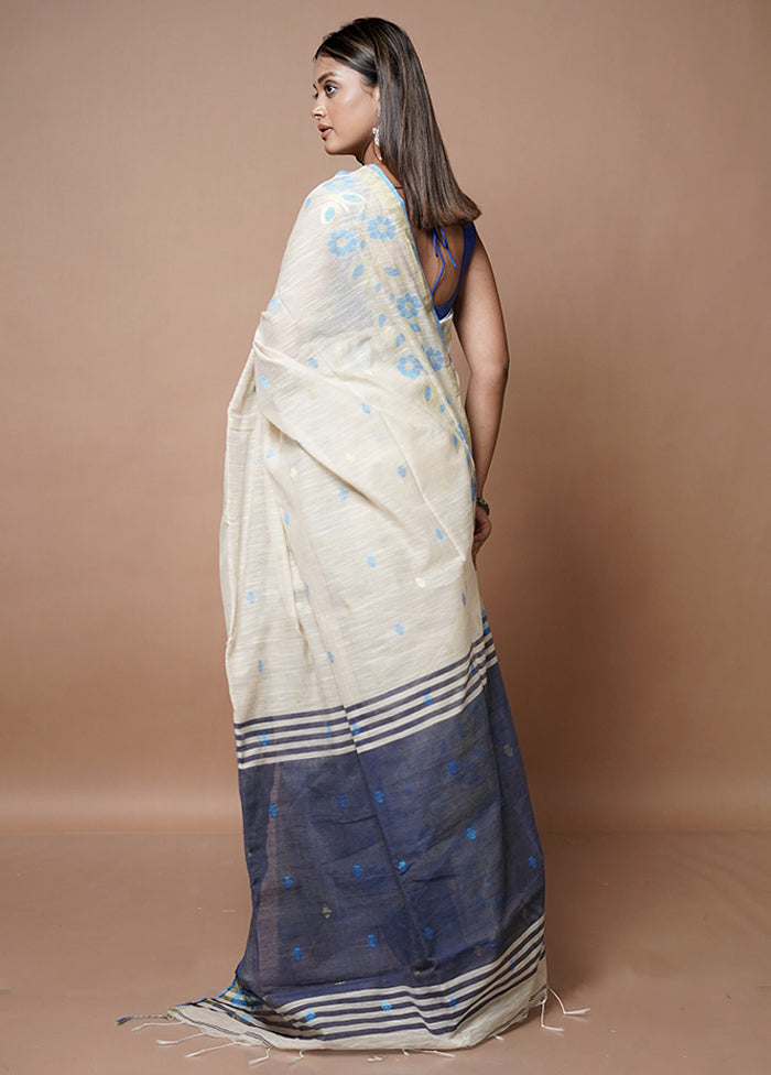 Cream Matka Silk Saree With Blouse Piece