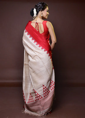 Cream Handloom Matka Pure Silk Saree With Blouse Piece