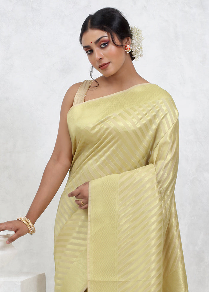 Cream Uppada Silk Saree With Blouse Piece