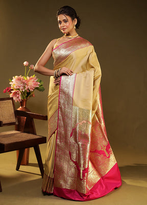 Cream Banarasi Silk Saree With Blouse Piece