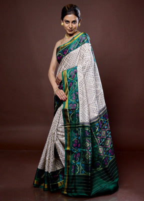 Cream Pochampally Pure Silk Saree With Blouse Piece - Indian Silk House Agencies