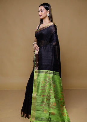 Black Matka Silk Saree With Blouse Piece