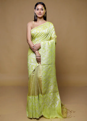 Yellow Handloom Matka Pure Silk Saree With Blouse Piece