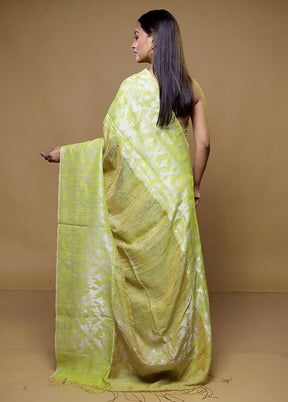 Yellow Handloom Matka Pure Silk Saree With Blouse Piece