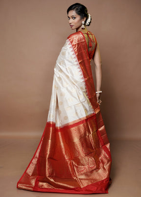 White Handloom Kanjivaram Pure Silk Saree With Blouse Piece