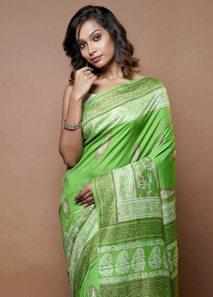 Green Printed Pure Silk Saree Without Blouse Piece