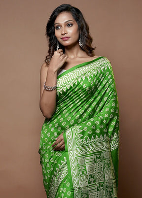 Green Printed Pure Silk Saree Without Blouse Piece