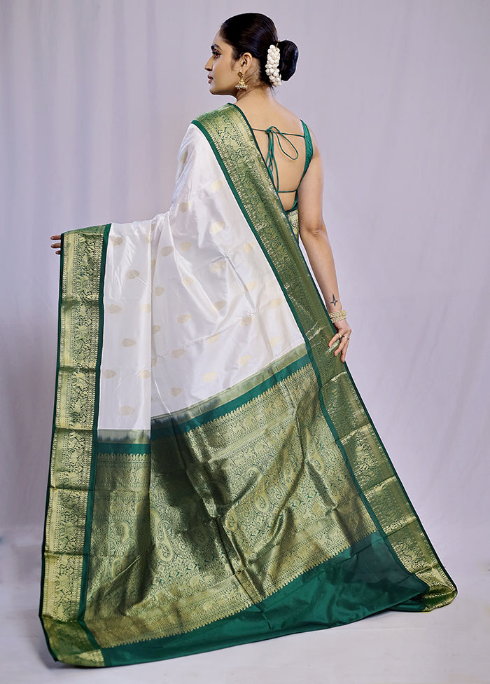 White Kanjivaram Pure Silk Saree With Blouse Piece - Indian Silk House Agencies