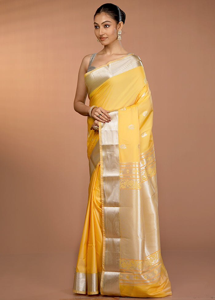 Yellow Kanjivaram Silk Saree With Blouse Piece