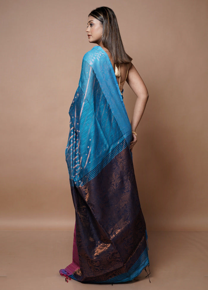 Blue Matka Silk Saree With Blouse Piece