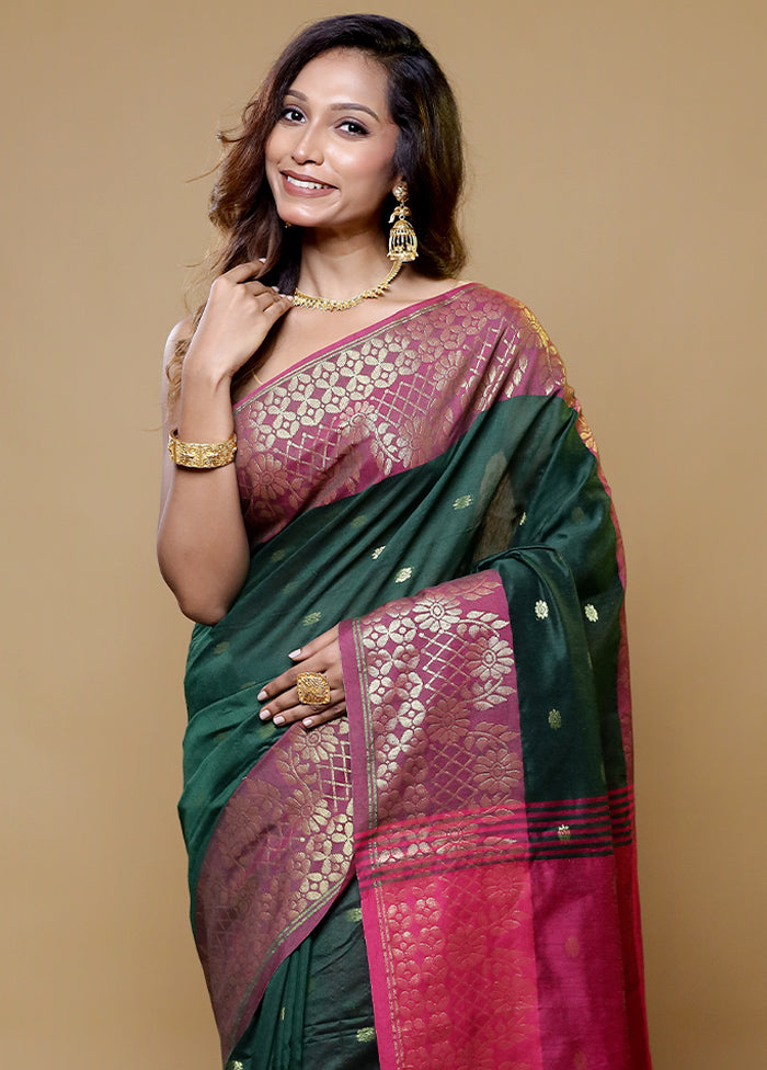 Green Matka Silk Saree With Blouse Piece