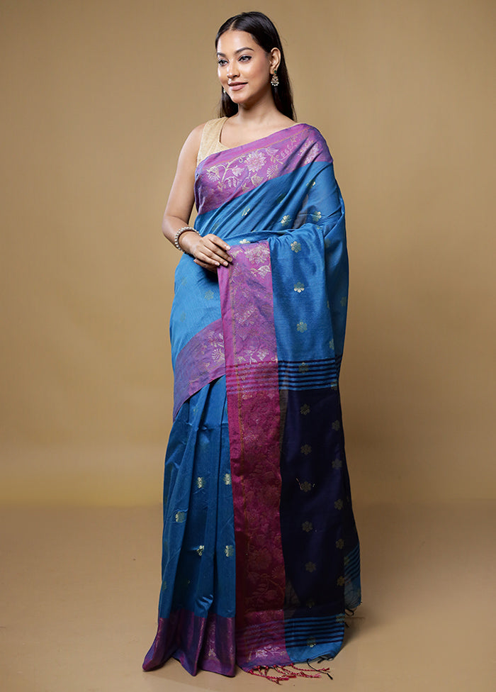 Blue Matka Silk Saree With Blouse Piece