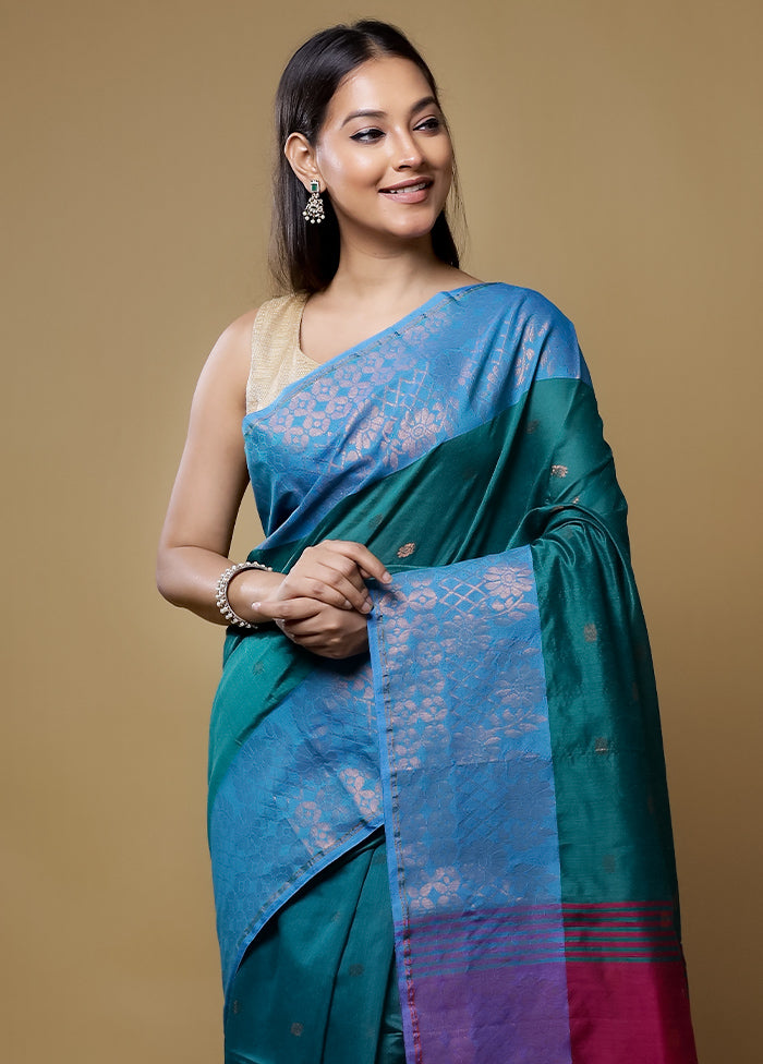 Green Matka Silk Saree With Blouse Piece