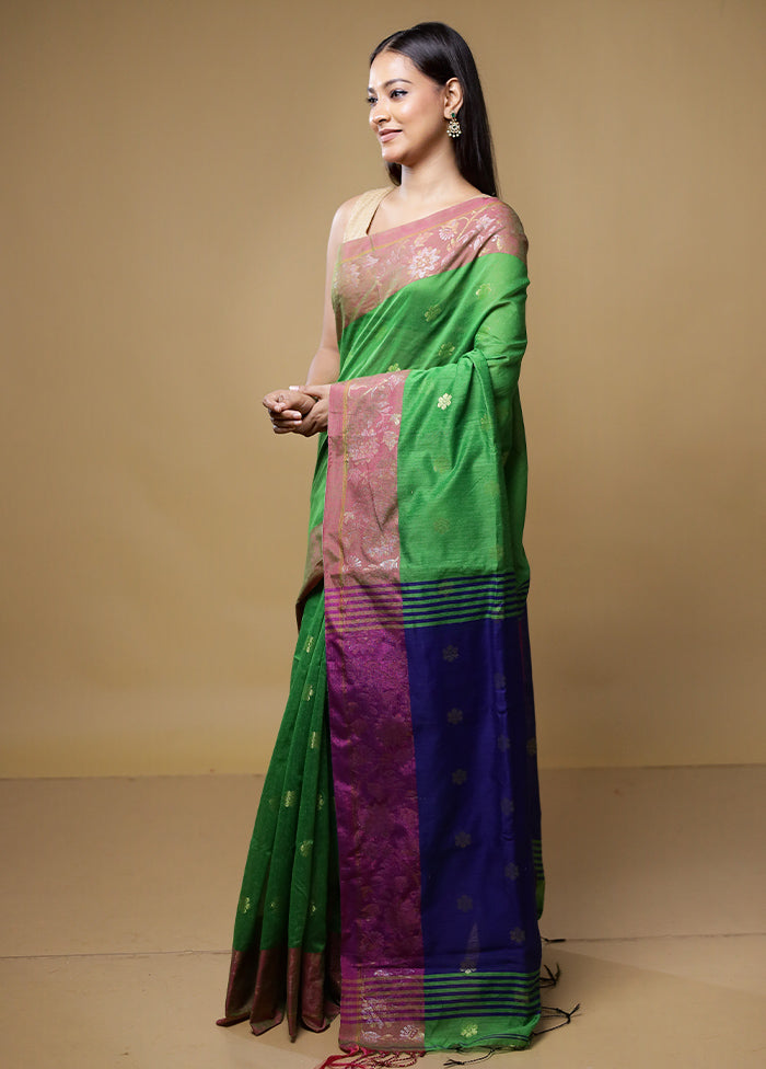 Green Matka Silk Saree With Blouse Piece