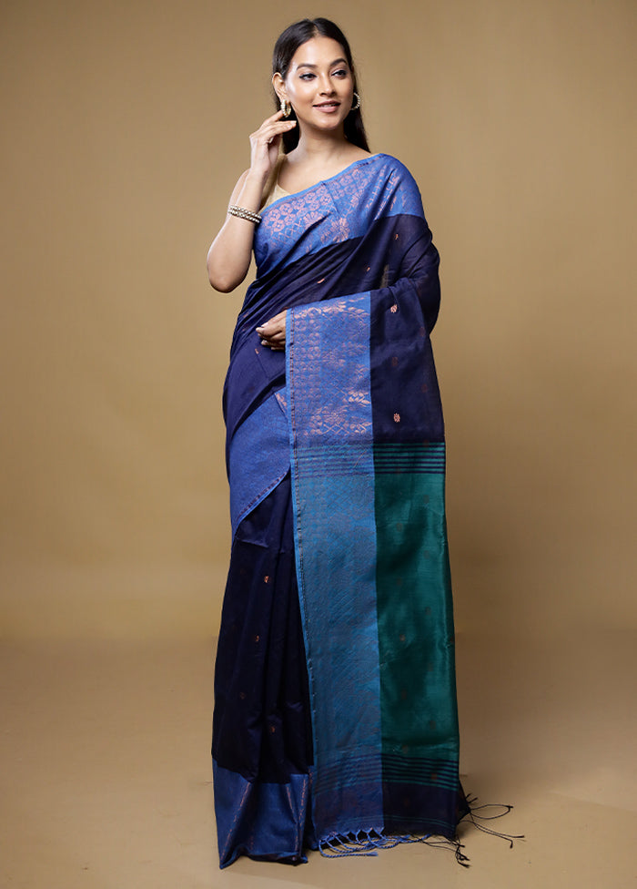 Blue Matka Silk Saree With Blouse Piece