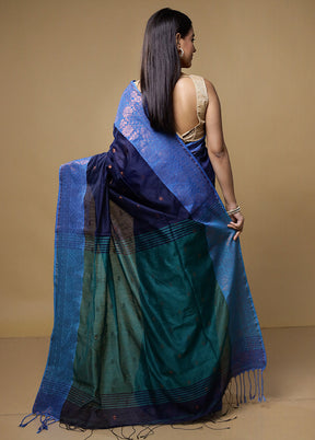 Blue Matka Silk Saree With Blouse Piece