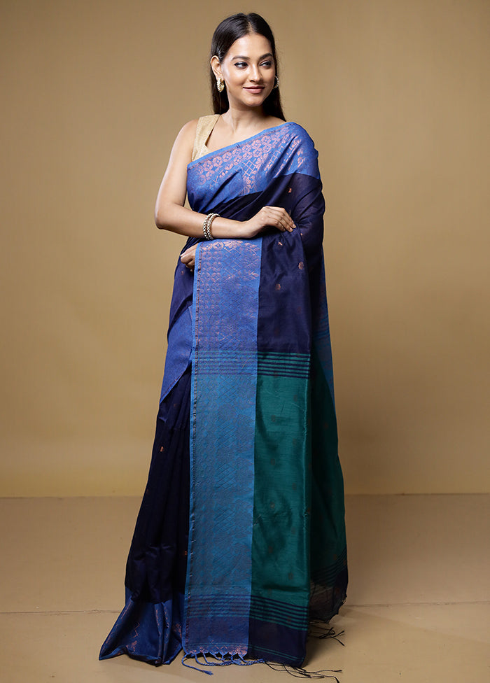 Blue Matka Silk Saree With Blouse Piece