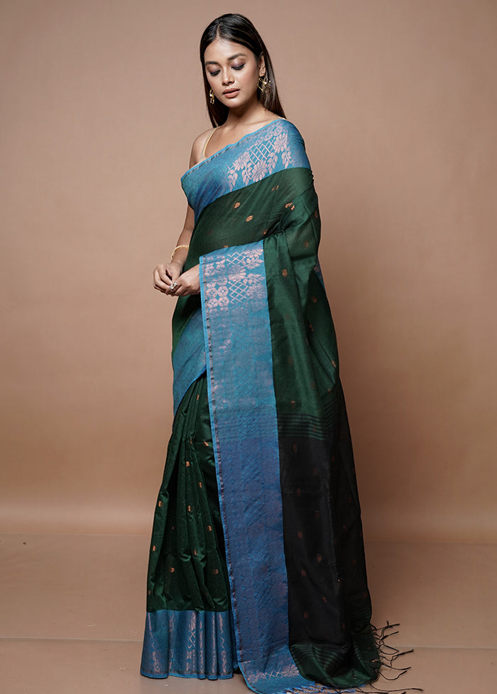 Green Matka Silk Saree With Blouse Piece