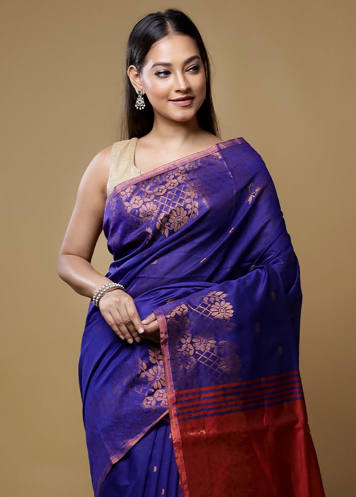 Blue Matka Silk Saree With Blouse Piece