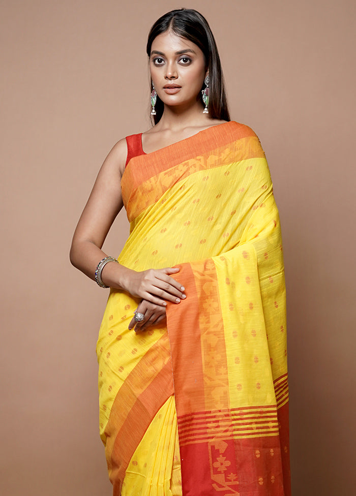 Yellow Matka Silk Saree With Blouse Piece