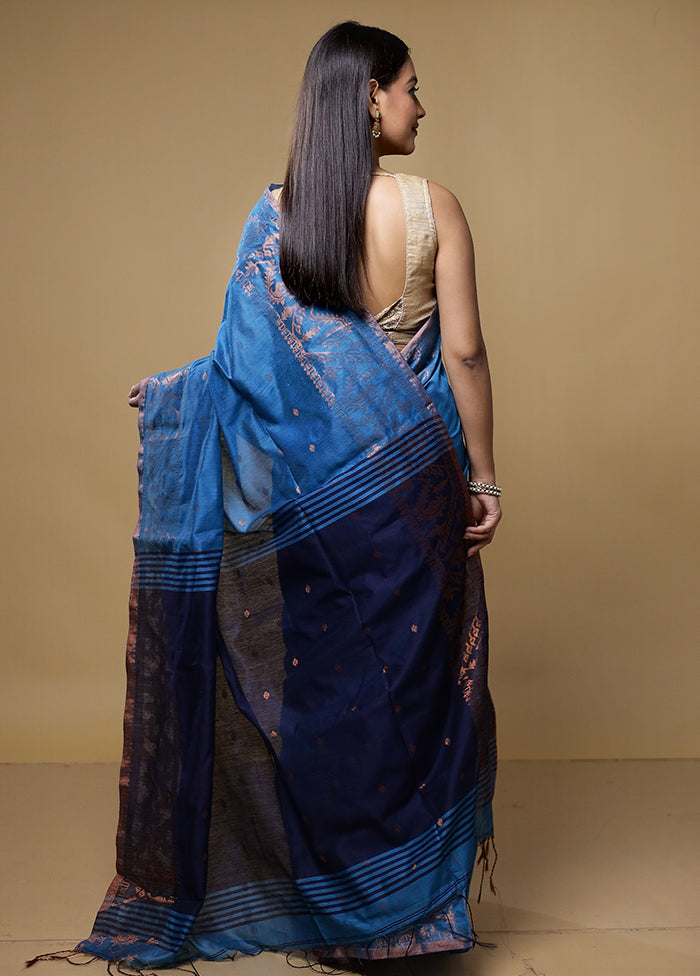 Blue Matka Silk Saree With Blouse Piece