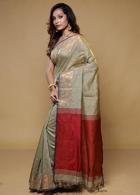 Grey Matka Silk Saree With Blouse Piece