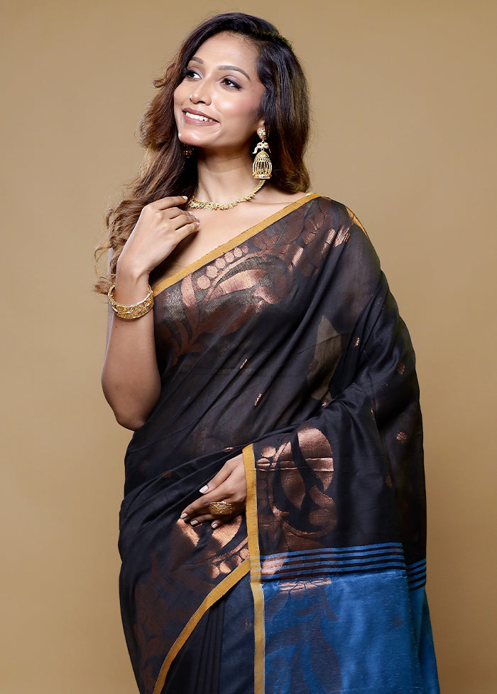 Black Matka Silk Saree With Blouse Piece